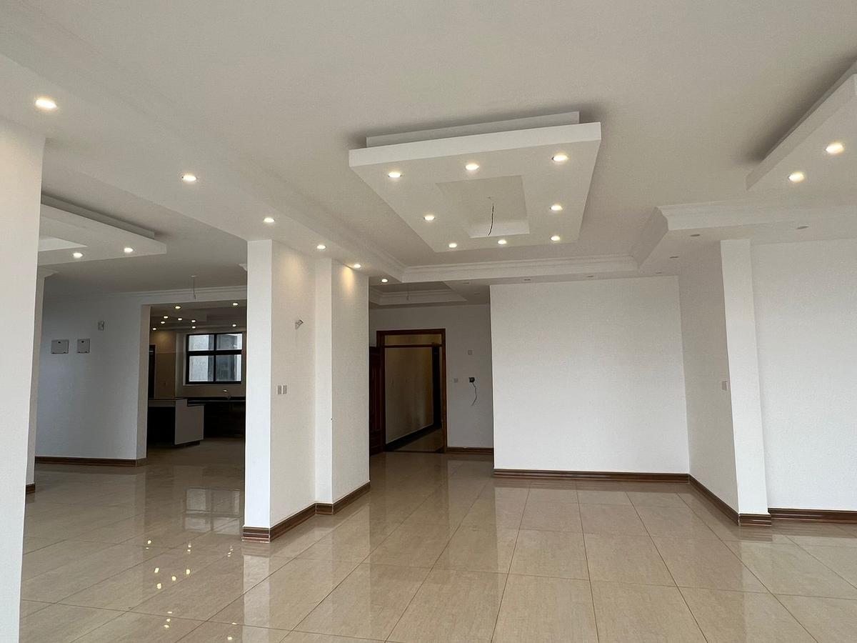 4 Bed Apartment with En Suite in General Mathenge - 4