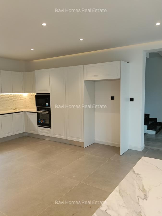 5 Bed Apartment with En Suite in Lavington - 7