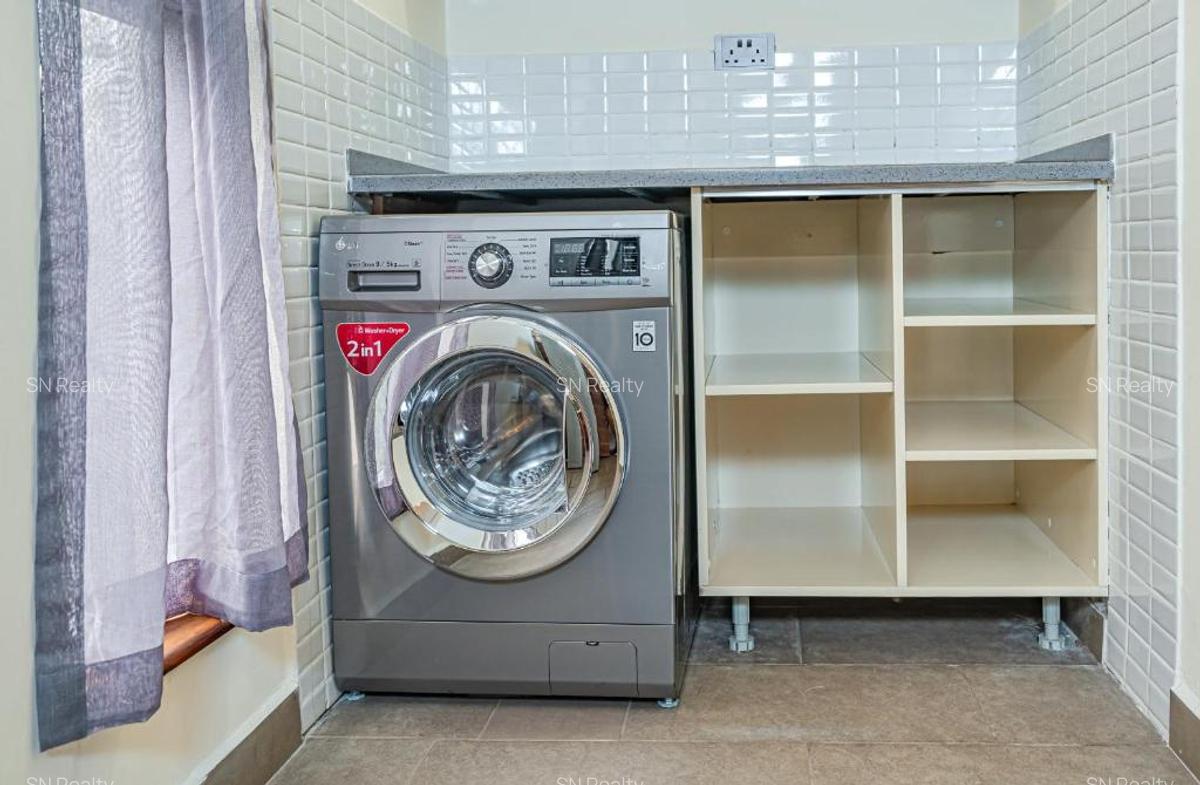 Serviced 2 Bed Apartment with En Suite in Spring Valley - 8