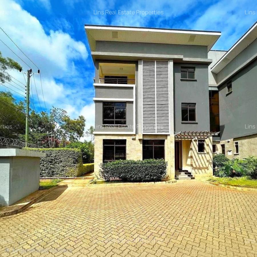 5 Bed Townhouse with En Suite in Lavington - 1