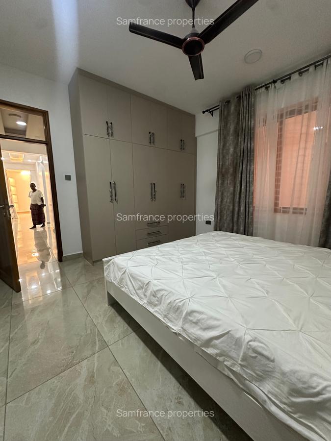 Serviced 2 Bed Apartment with En Suite at 1St Avanue - 7