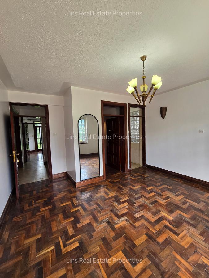5 Bed House with En Suite in Runda - 7
