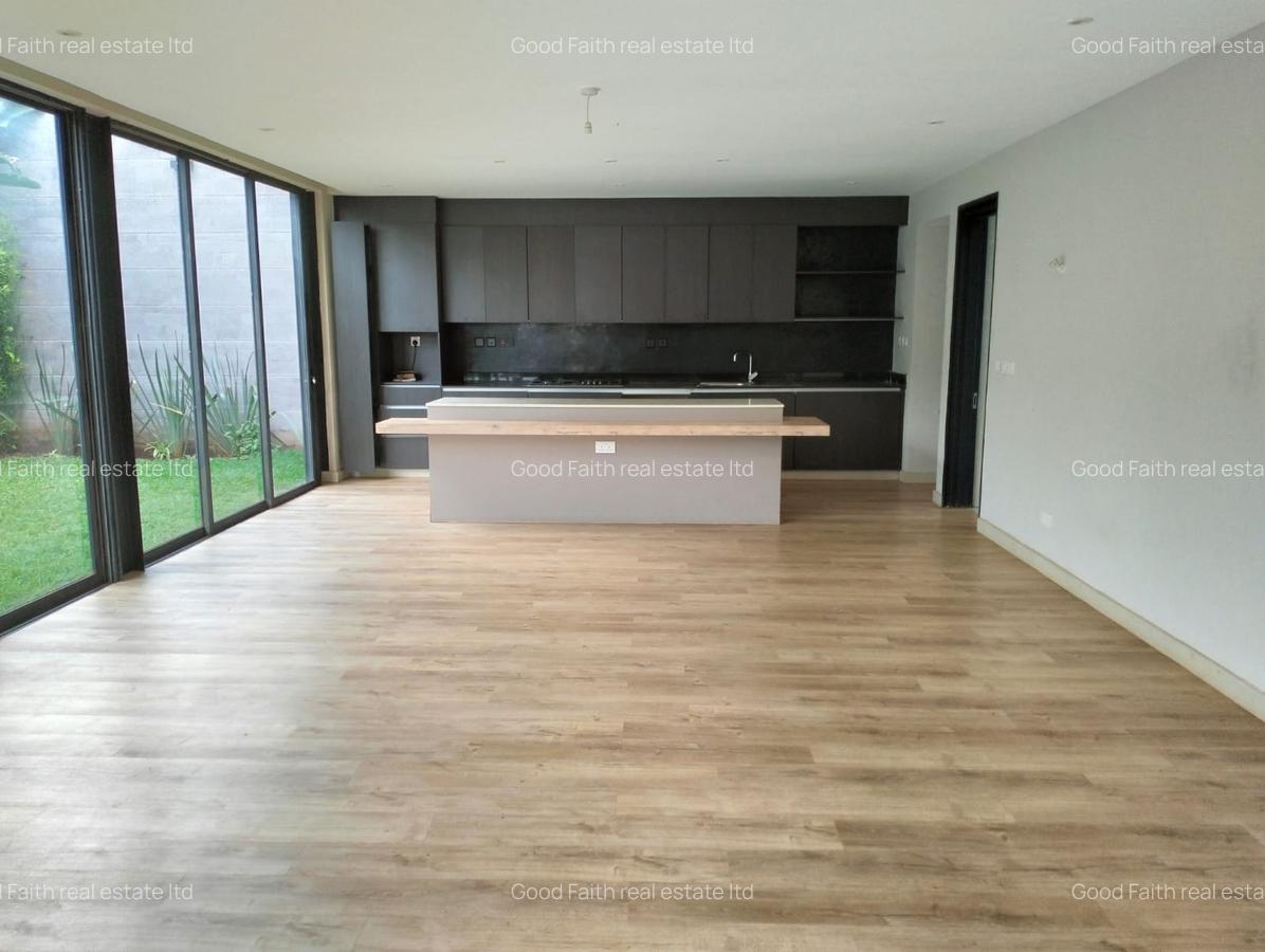 4 Bed Townhouse with En Suite in Kiambu Road - 4