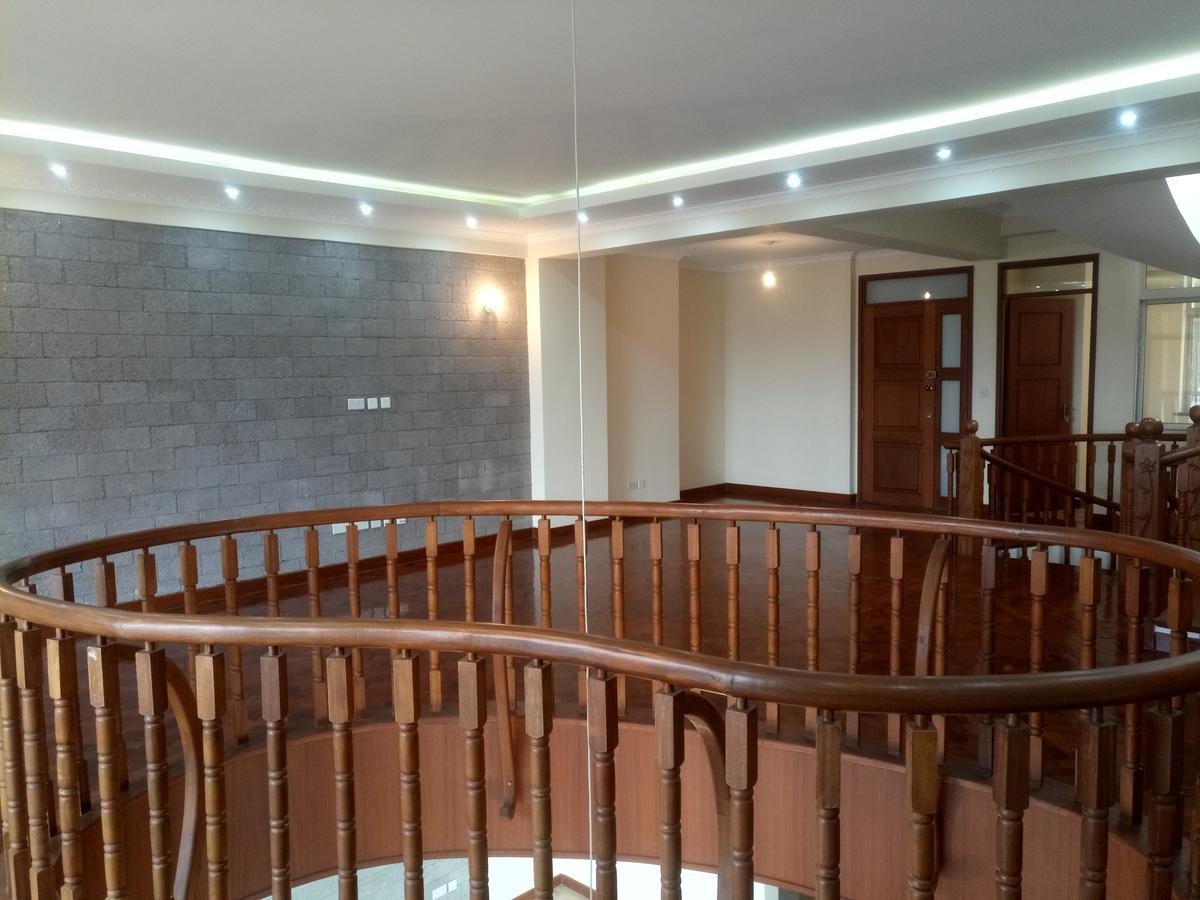 4 Bed Apartment with En Suite at Parklands Nairobi - 20