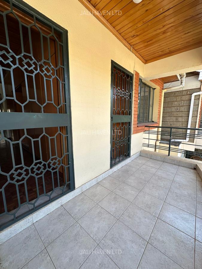 5 Bed Townhouse with En Suite in Lavington - 16