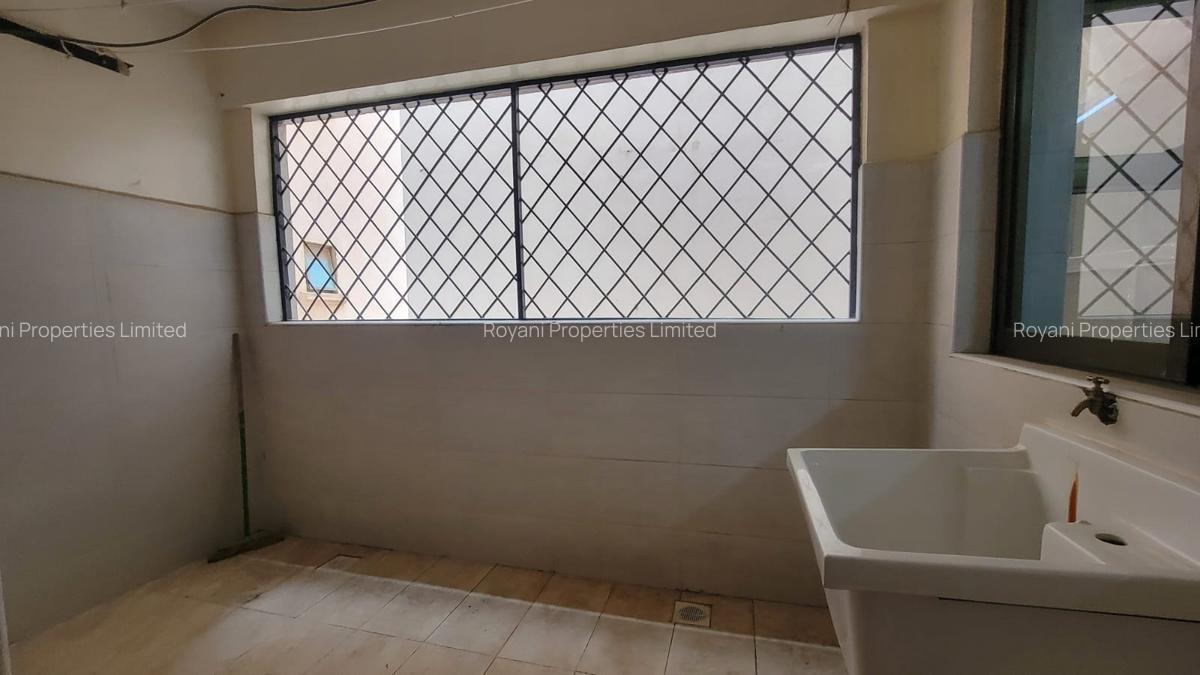 3 Bed Apartment with En Suite in Kileleshwa - 20