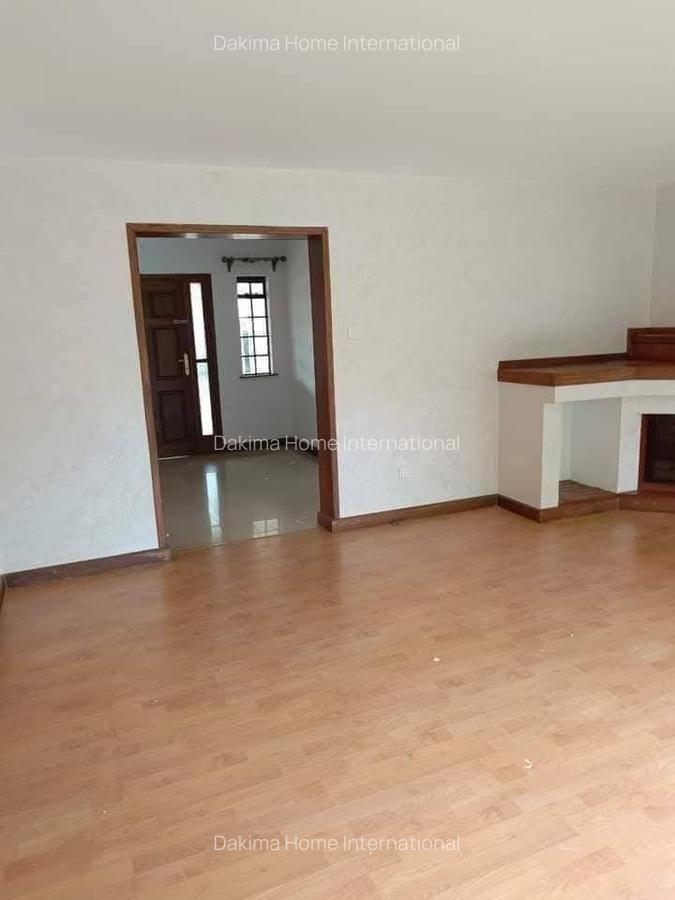 5 Bed Townhouse with En Suite in Runda - 3