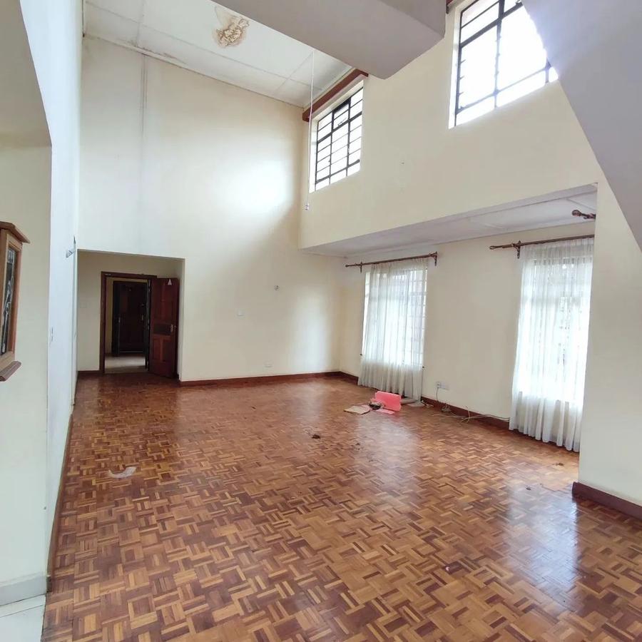 3 Bed Apartment with En Suite at Oledume Road - 7