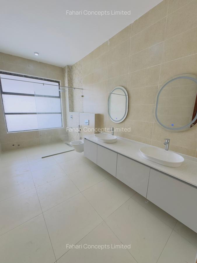 3 Bed Apartment with En Suite in Nyali Area - 12