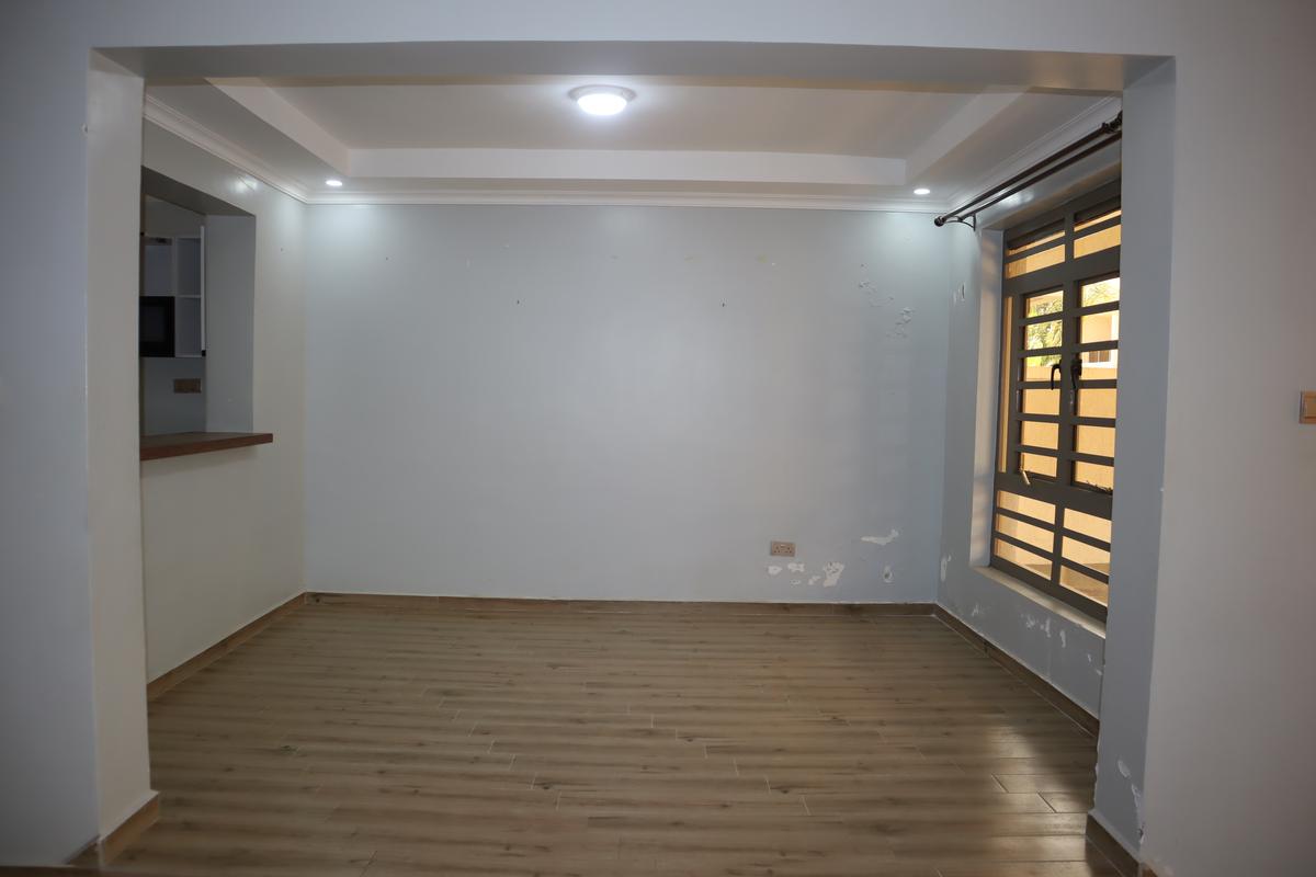 4 Bed House with En Suite in Kamakis - 8