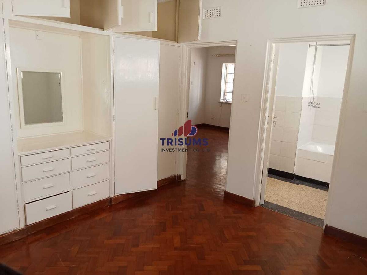 2 Bed Apartment with En Suite in Rhapta Road - 13