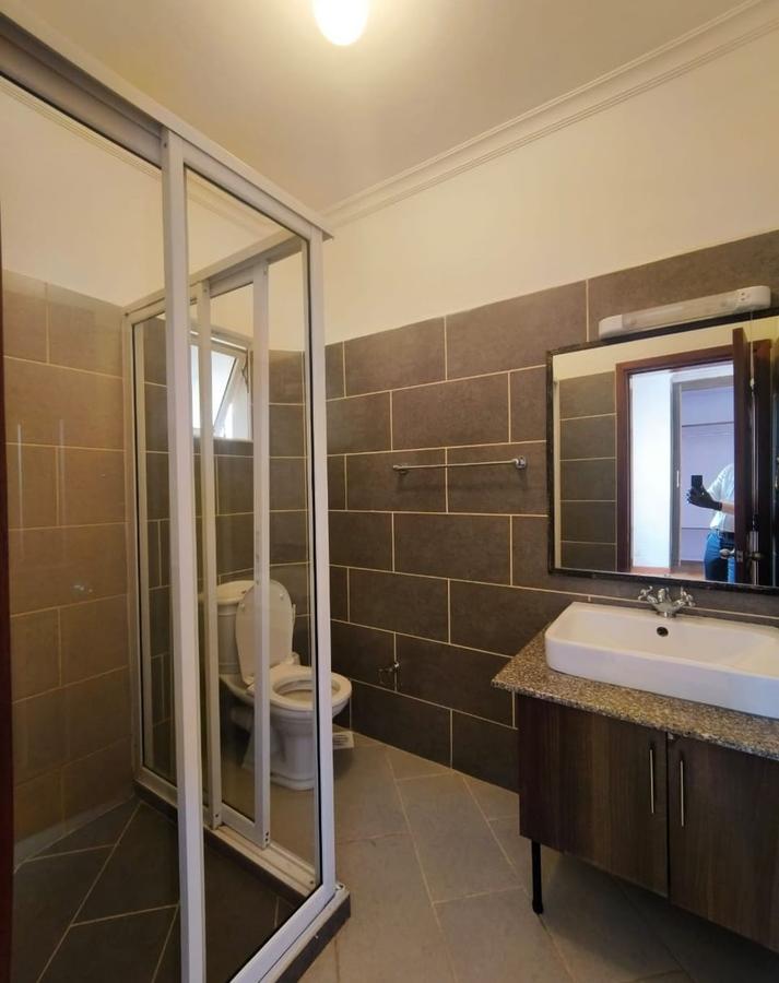 2 Bed Apartment with En Suite at Lenana Road - 6