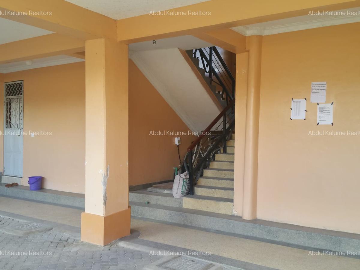 Serviced 1 Bed Apartment with Parking at Bamburi - 7