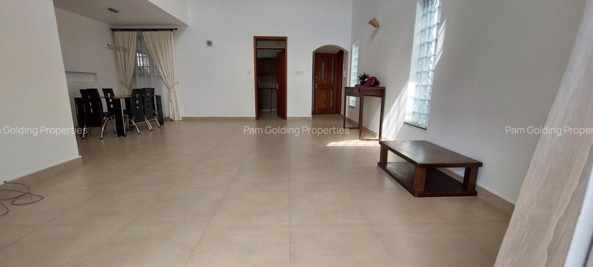 3 Bed Apartment with En Suite in Westlands Area - 8