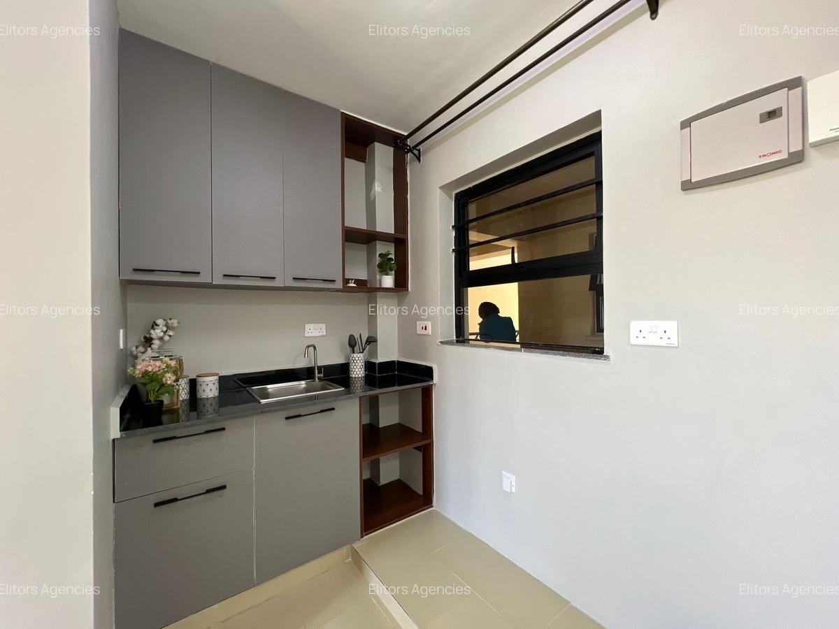 Serviced 1 Bed Apartment with En Suite at Kirawa Road - 3