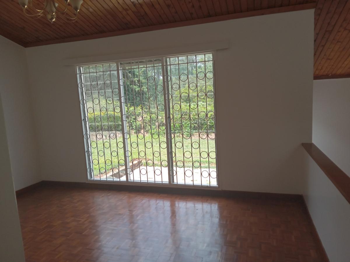 4 Bed House with En Suite at Loresho Area - 18