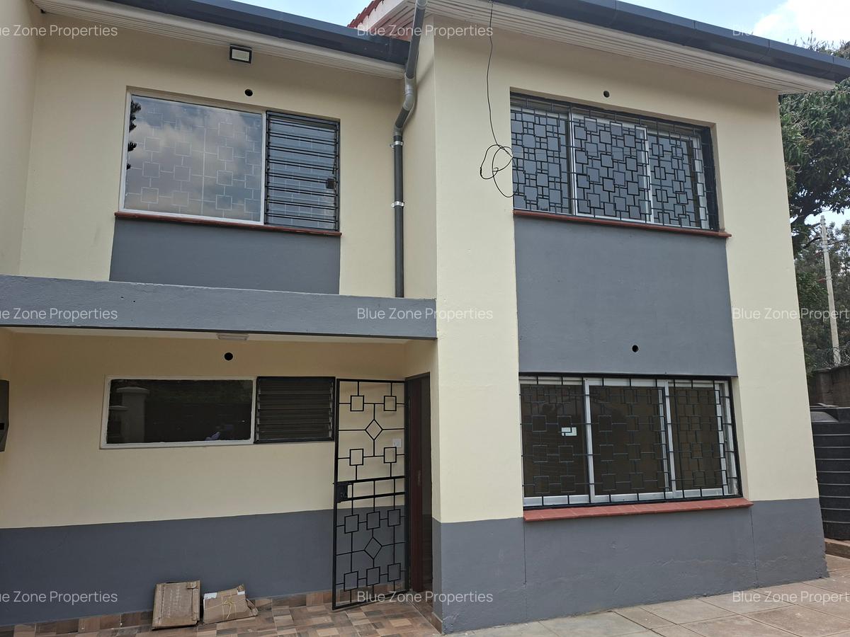 3 Bed Townhouse with En Suite at South B - 3