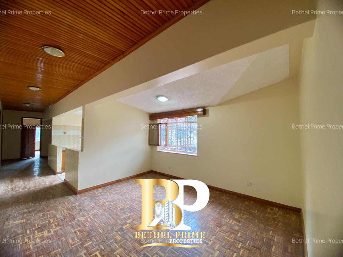 5 Bed House with En Suite in Nyari - 13