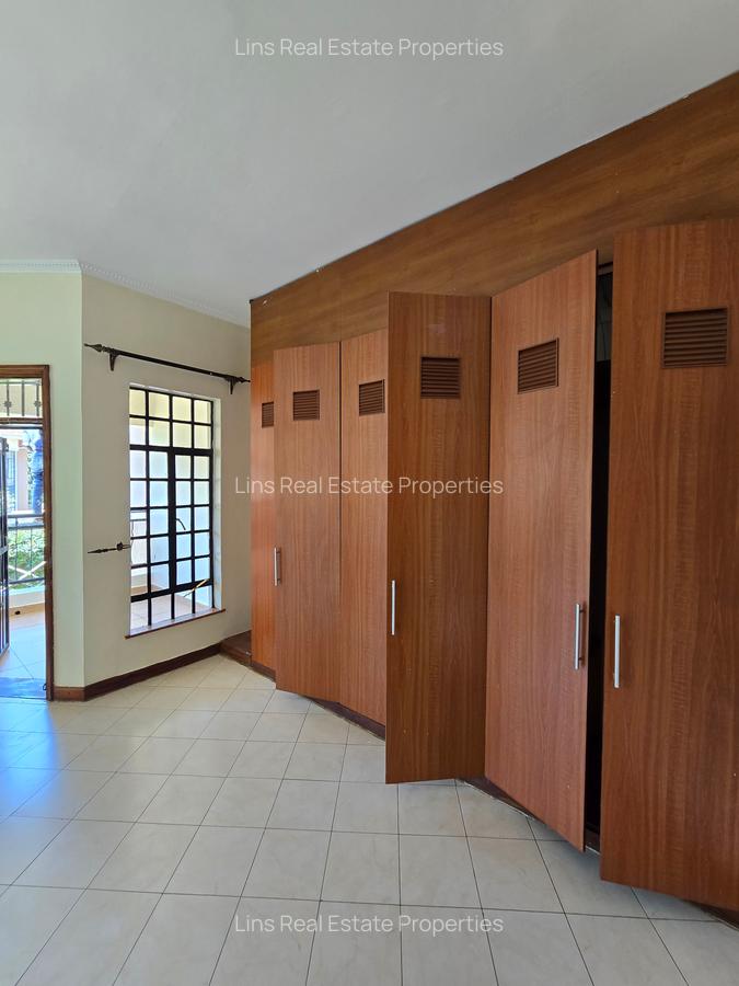 4 Bed Villa with En Suite in Runda - 12