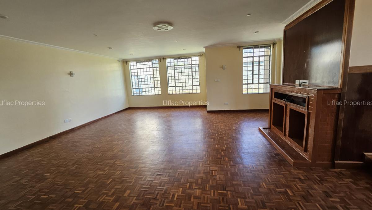 5 Bed House with En Suite in Runda - 5