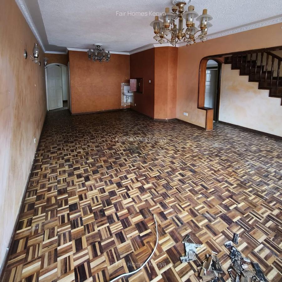 4 Bed Townhouse with En Suite at Othaya Road - 2