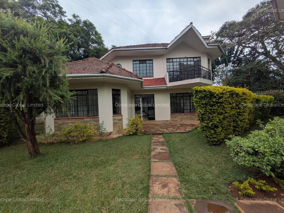 4 Bed House with En Suite in Spring Valley - 1