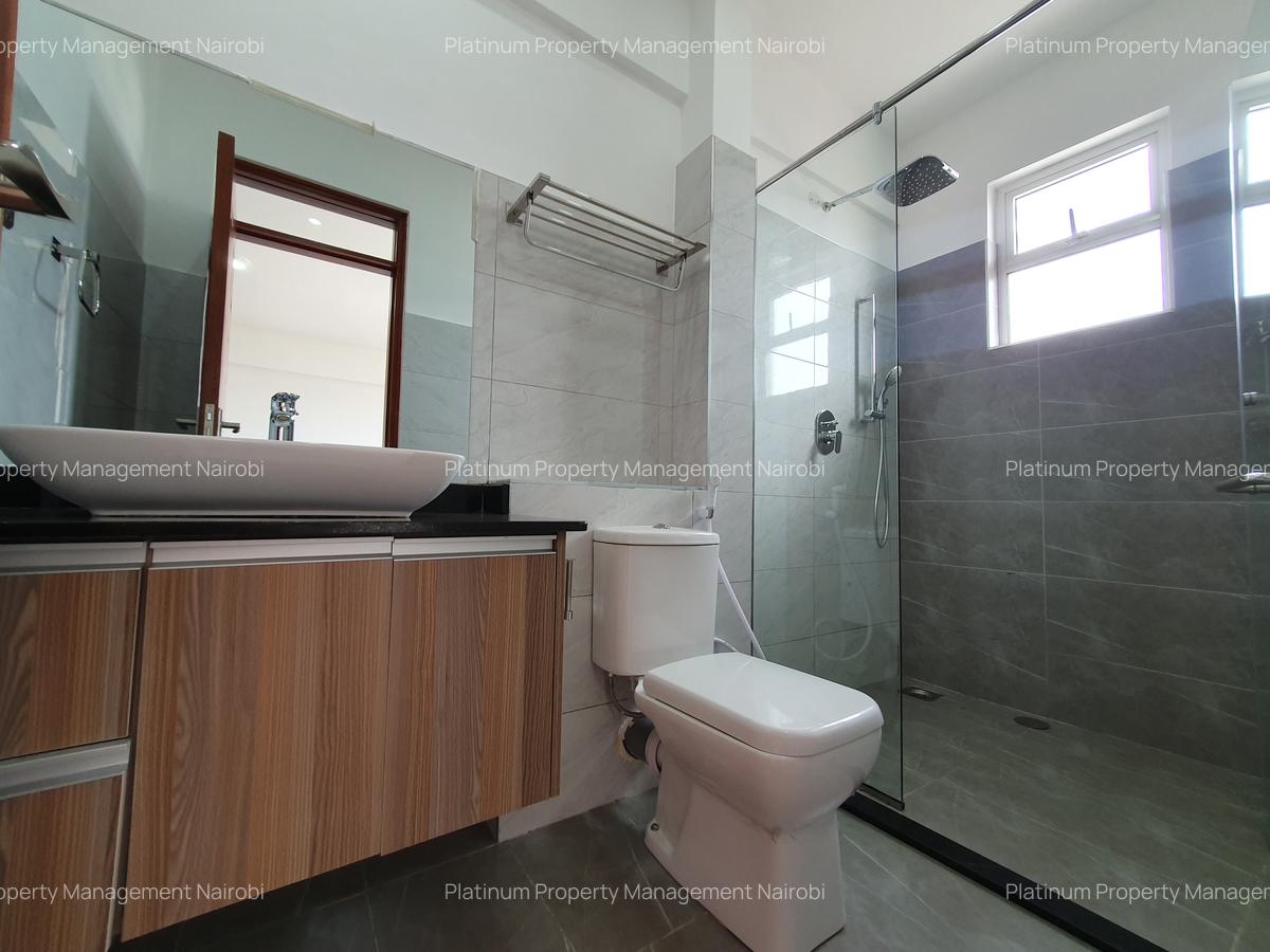 2 Bed Apartment with En Suite at Parklands - 8