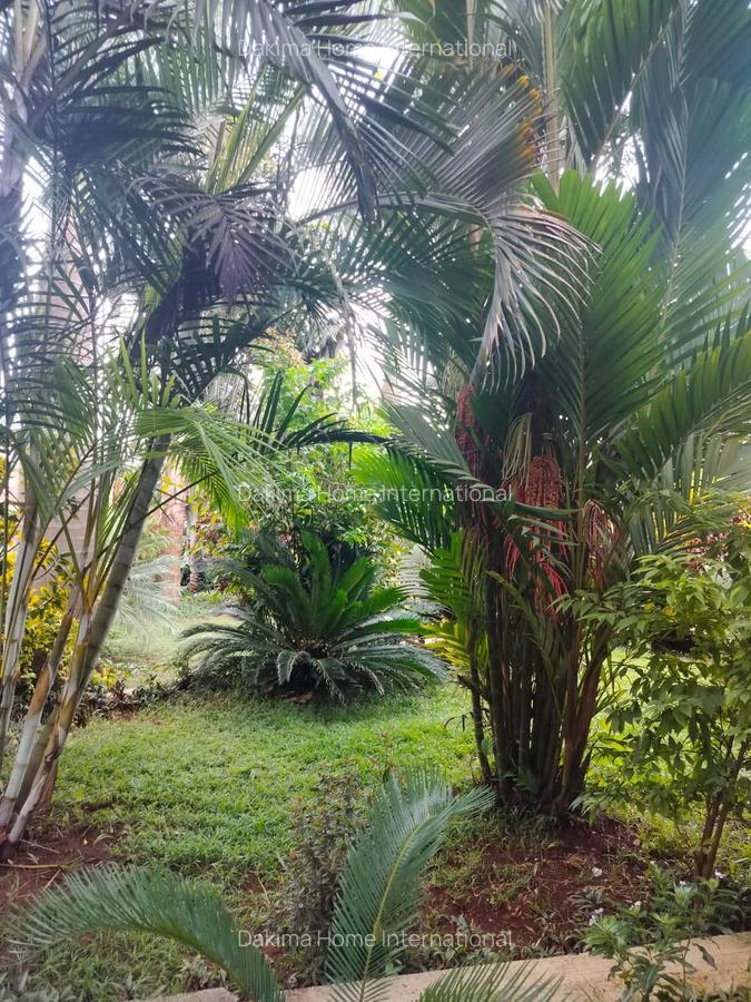 4 Bed House with En Suite in Runda - 8