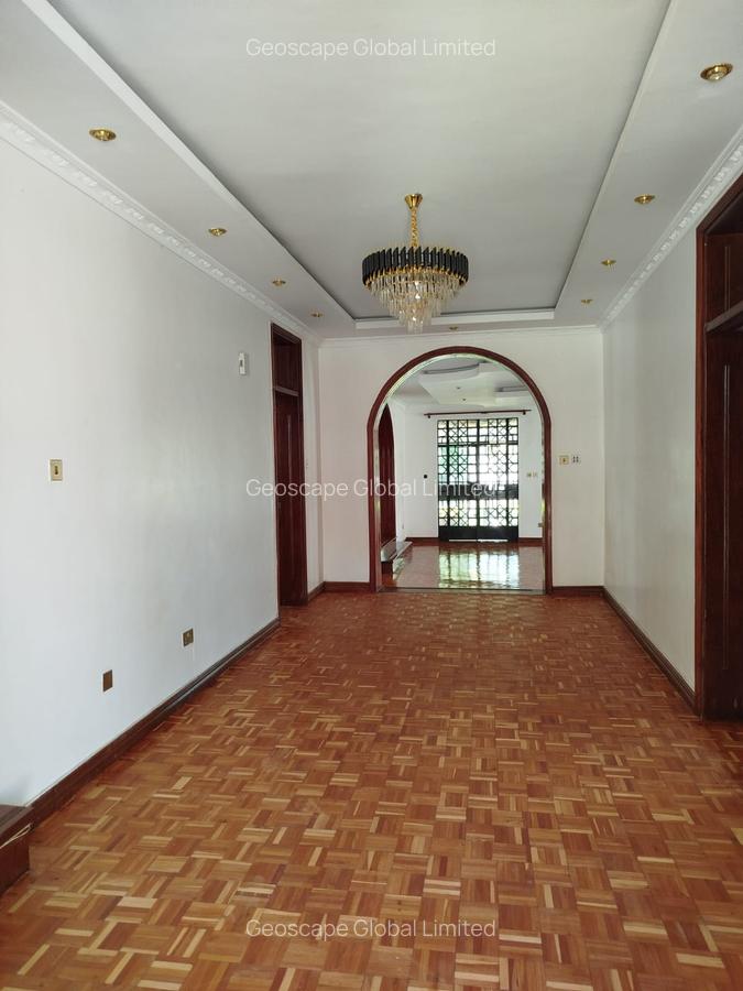 5 Bed House with En Suite in Gigiri - 8