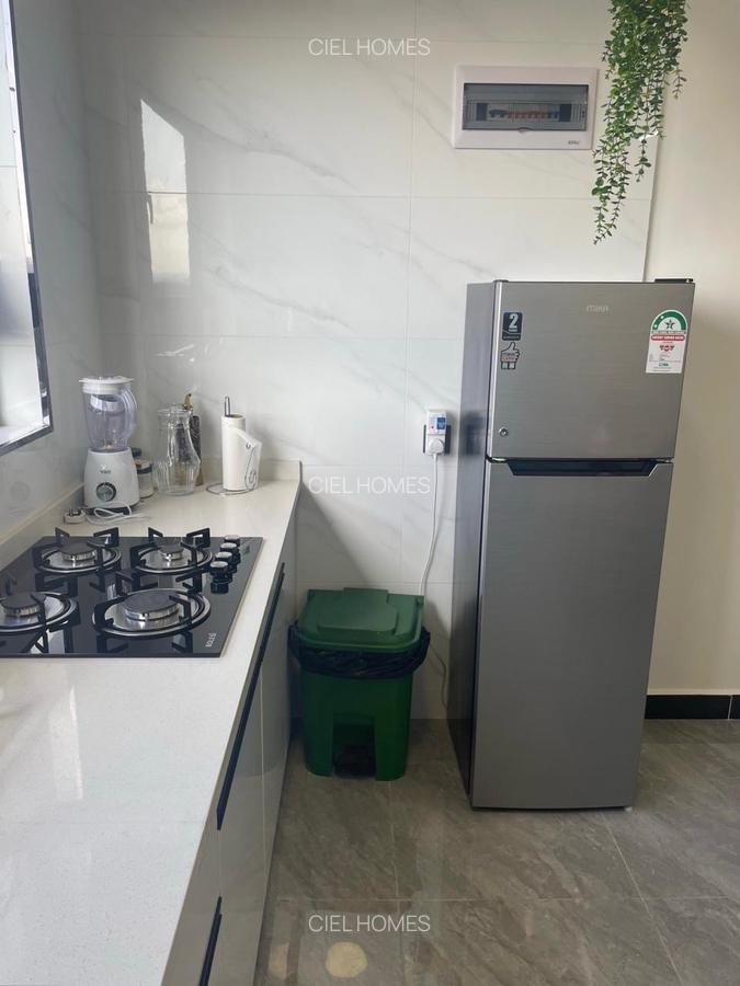 Serviced 1 Bed Apartment with En Suite in Lavington - 4