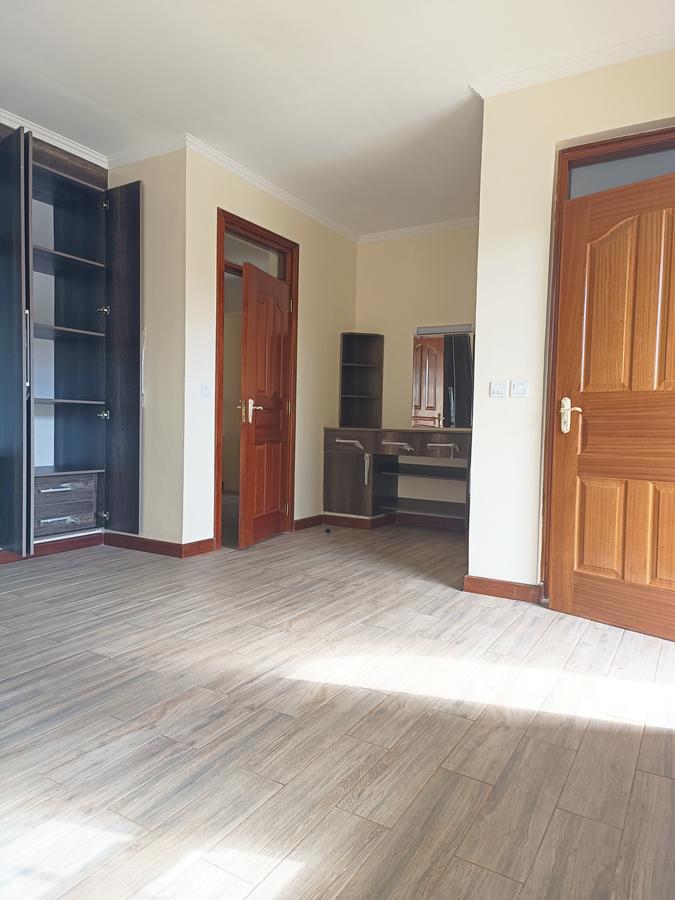 4 Bed House with En Suite in Ruiru - 11