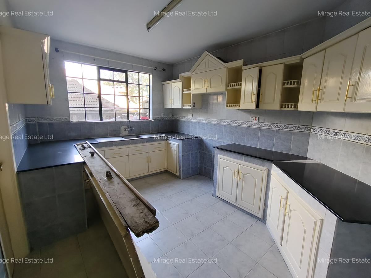 3 Bed Apartment with Parking in Kilimani - 13