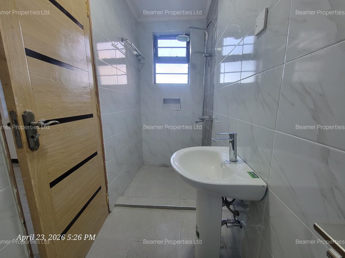 4 Bed House with En Suite at Kenyatta Road - 6