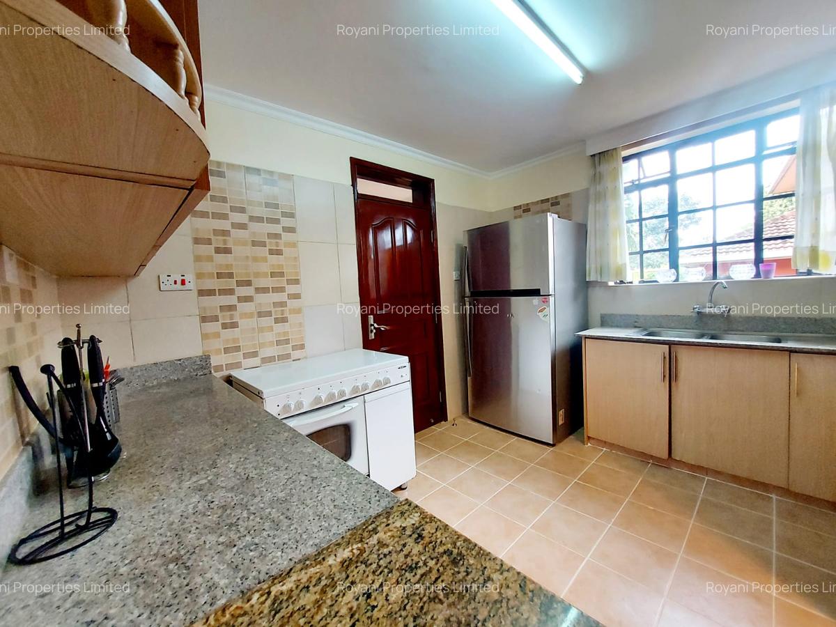 4 Bed Villa with En Suite at Fourways Junction Estate - 4