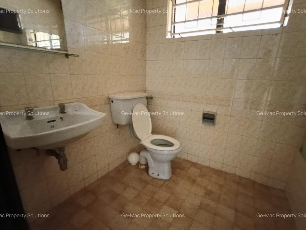 4 Bed House with Staff Quarters in Nyari - 13