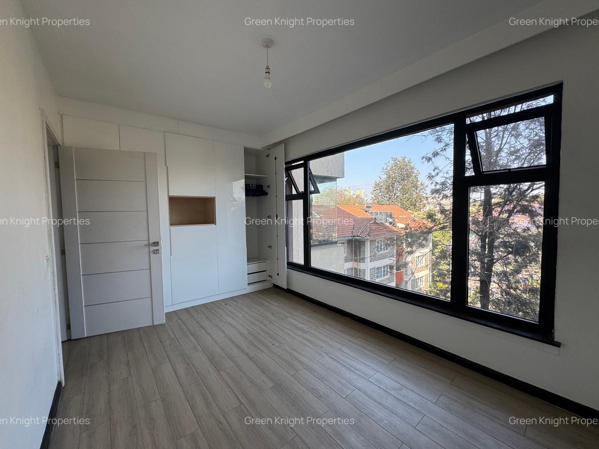 Serviced 2 Bed Apartment with En Suite in Lavington - 17