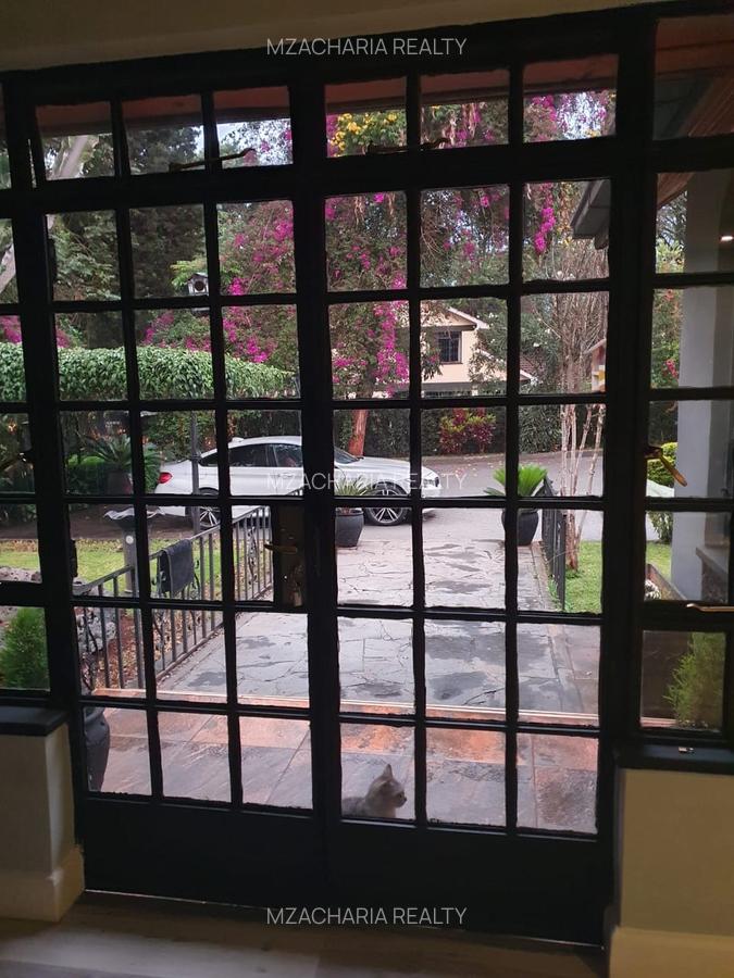 4 Bed House with En Suite in Nyari - 8