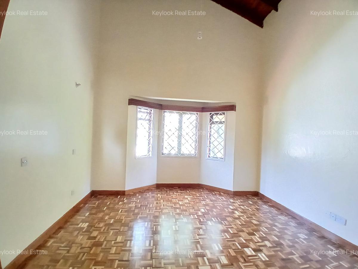 4 Bed Townhouse with En Suite at Lavington Green - 14
