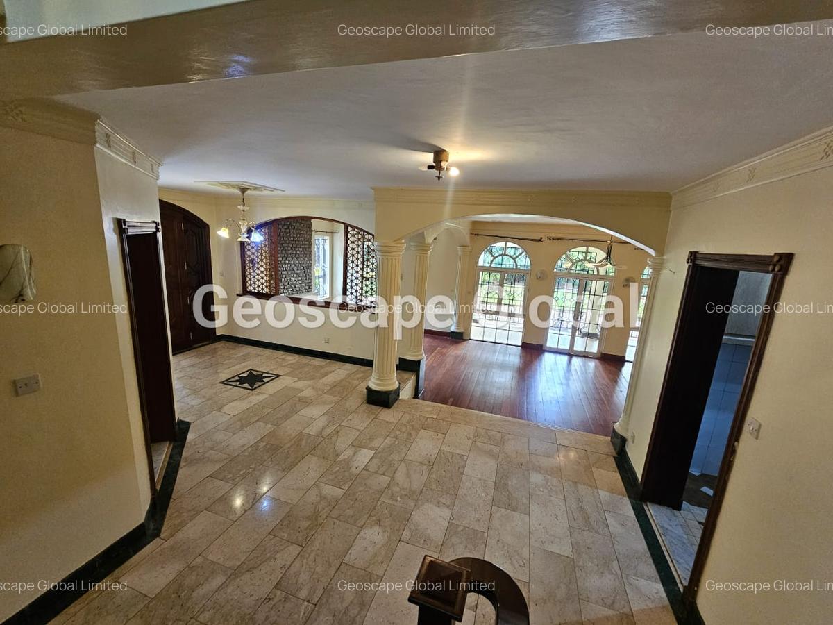 4 Bed House with En Suite in Spring Valley - 6