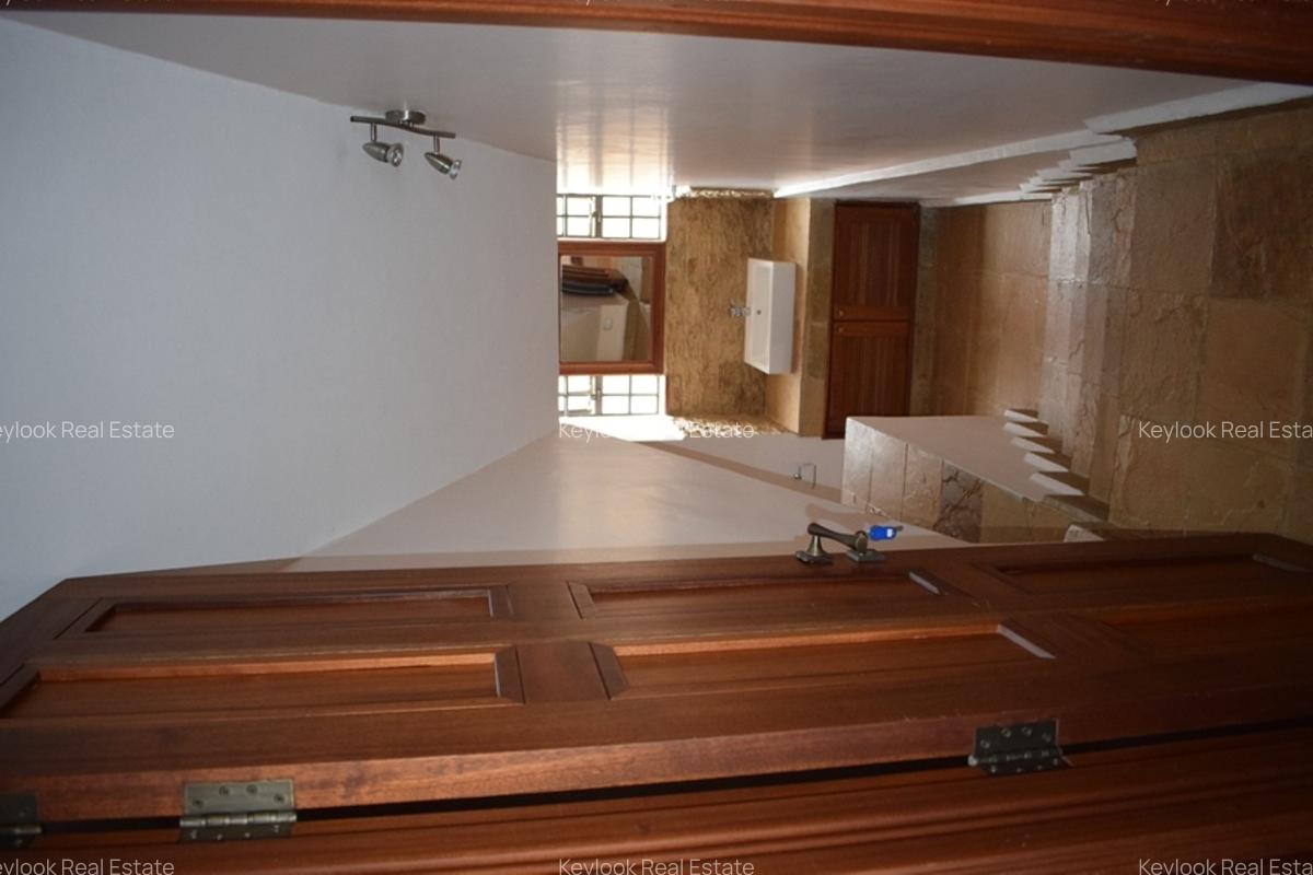 4 Bed Townhouse with En Suite at Peponi Road - 3