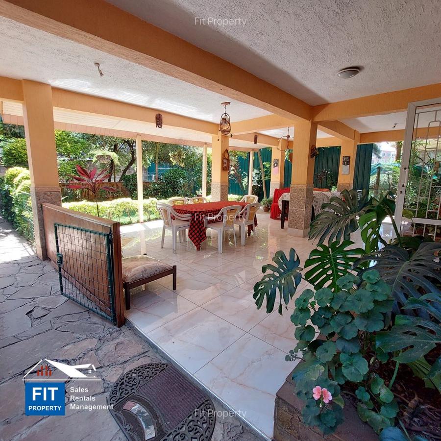 3 Bed House with Garden in Parklands - 16