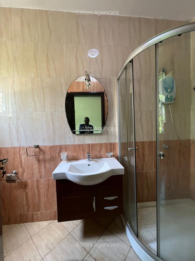 5 Bed Townhouse with En Suite at Convent Drive - 8