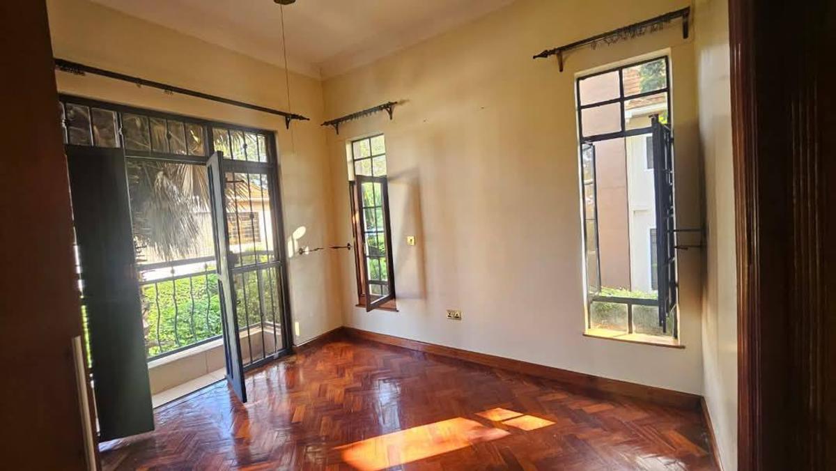 4 Bed Townhouse with En Suite in Kiambu Road - 3