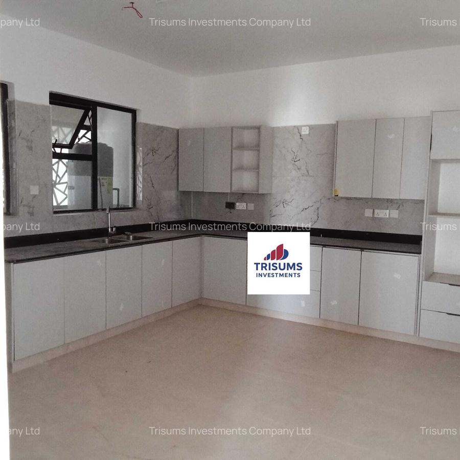 4 Bed Apartment with En Suite in Spring Valley - 4