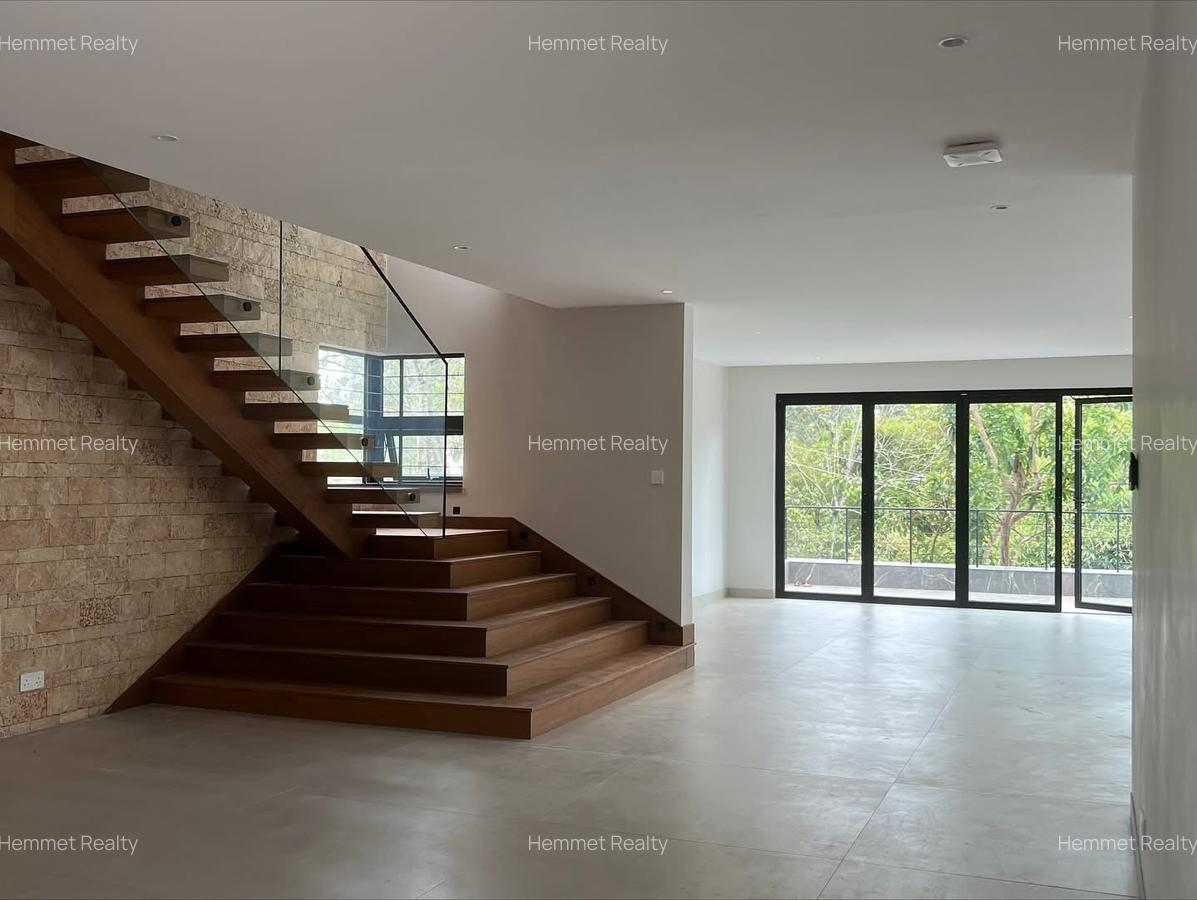 4 Bed House with En Suite in Loresho - 4