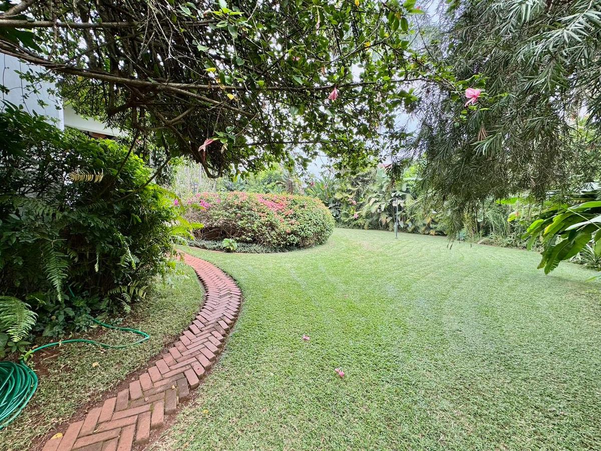 4 Bed Villa with En Suite in Thigiri - 9