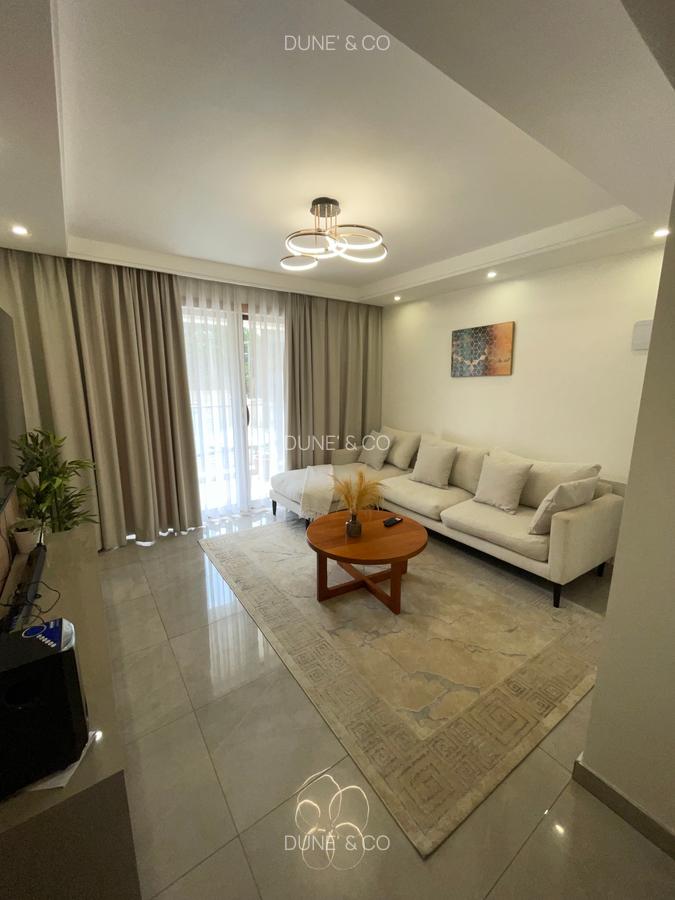 Serviced 2 Bed Apartment with En Suite in Riverside - 1