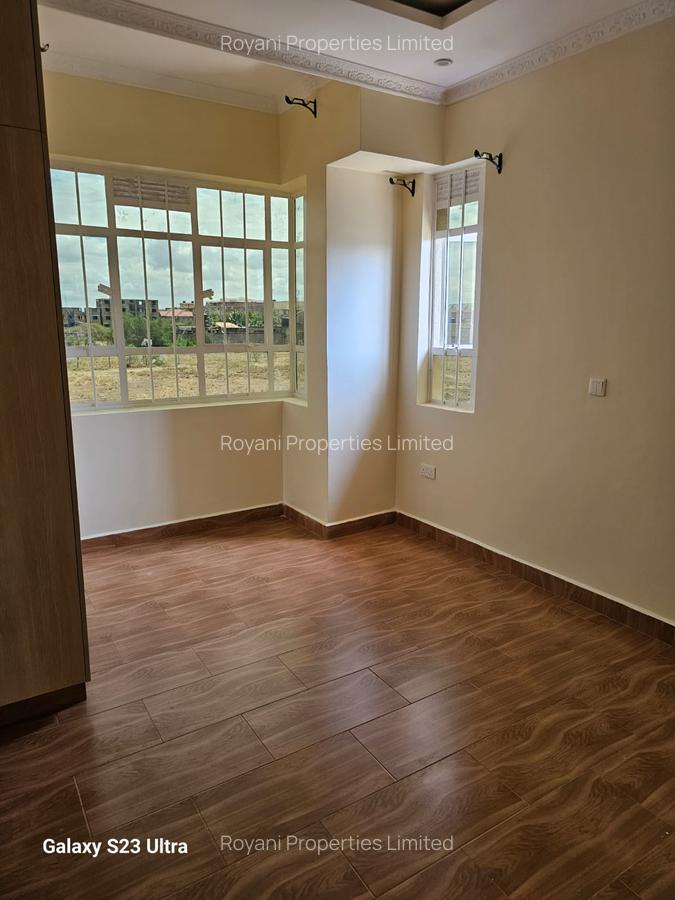 4 Bed House with En Suite in Kamakis - 2