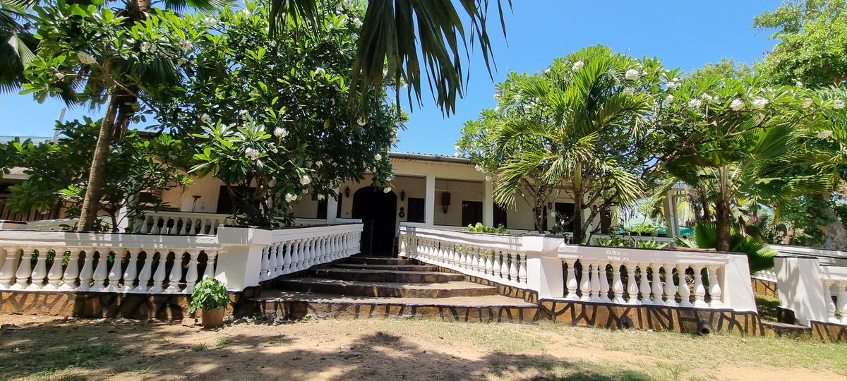 3 Bed House with En Suite at Jumba Ruins - 11