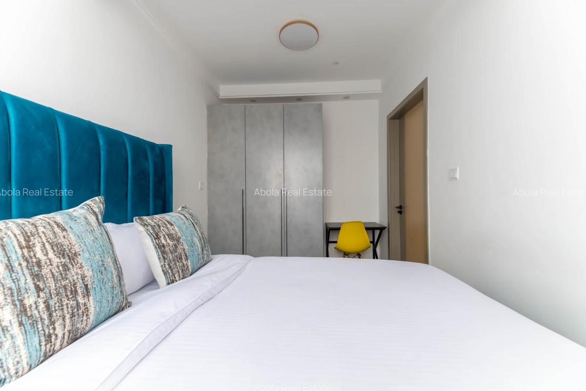 Serviced 1 Bed Apartment with En Suite in Riverside - 4